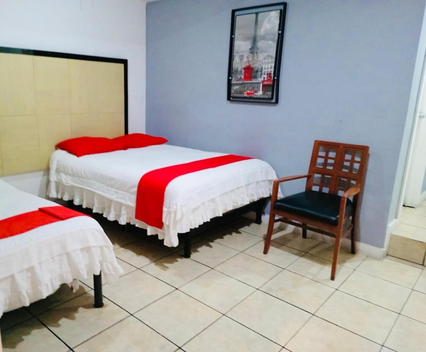 Puerto Aeropuerto Hotel 3*