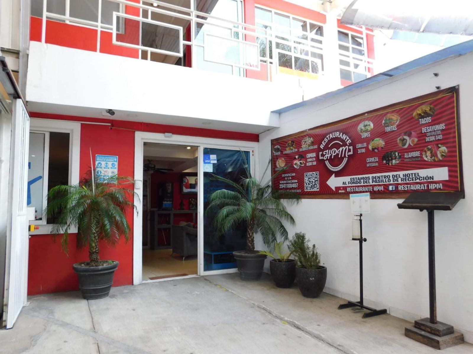Puerto Aeropuerto Hotel 3*