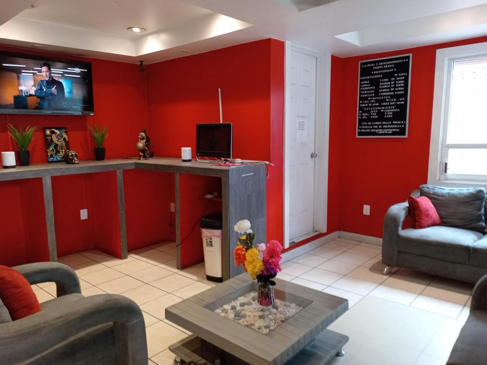 Hotel Puerto Aeropuerto 3*